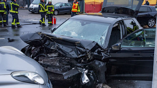 Nach Unfall mit drei Toten in Offenbach: Fahrer in U-Haft