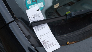 Viele Falschparker in Bad Soden: Ordnungspolizei verteilt "Denkzettel"