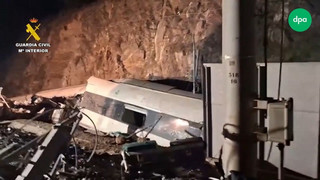 Nach Zugunglück in Spanien - Mindestens 39 Tote