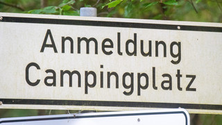 Rechtsextreme Gruppe zeltet heimlich in Trendelburg