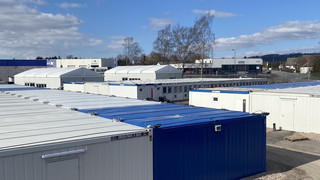 Korbach: 1,2 Millionen Euro teures Containerdorf für Flüchtlinge steht