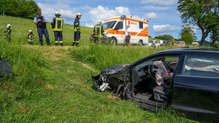 Rettungshubschrauber im Einsatz: Vier Verletzte bei Unfall in Nüsttal