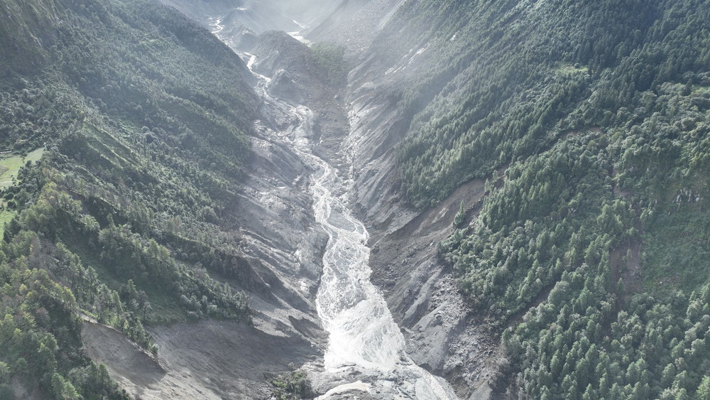 Sturzflut im Himalaya