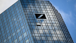 Geldwäsche-Verdacht: Razzia bei Deutscher Bank in Frankfurt