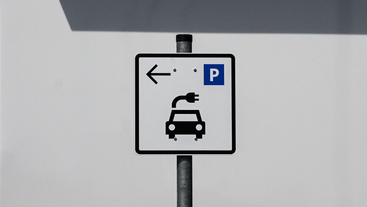 Zuschuss für Elektroautos: Über 50.000 Anträge eingegangen
