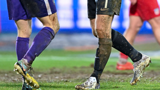 Spiel in Hanau abgebrochen: Amateurfußballer nach Kopfnuss bewusstlos