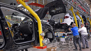 Opel-Chef Huettl: Trend zu Elektroautos wird von Flaute nicht gestoppt
