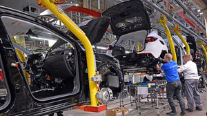 Opel-Chef Huettl: Trend zu Elektroautos wird von Flaute nicht gestoppt