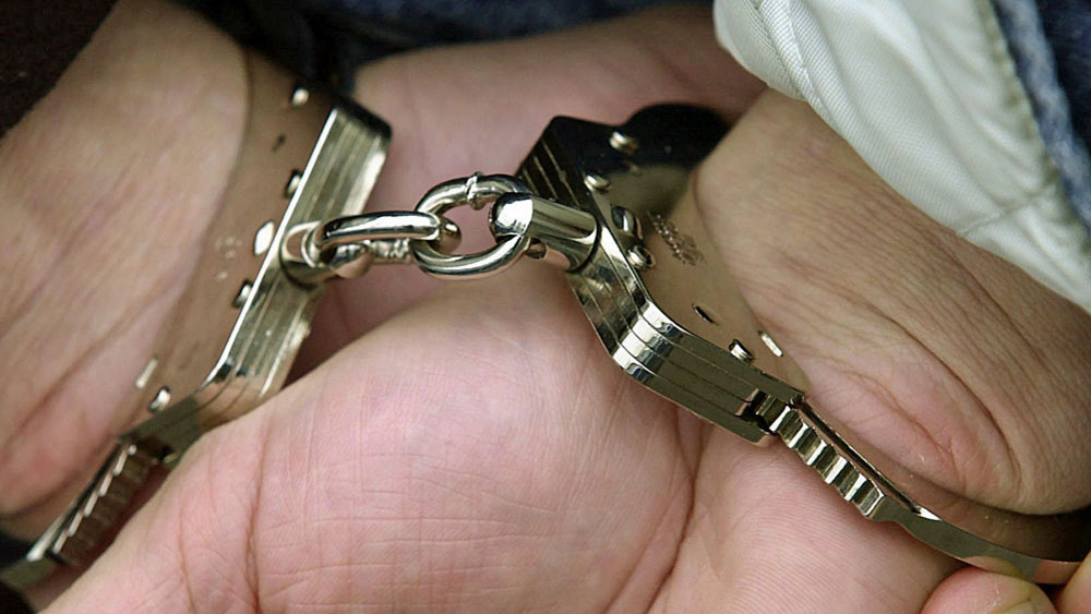 Ein mutmaßlicher Linksextremist ist festgenommen worden.