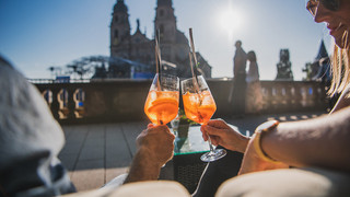 Leckeres Essen, Wein und Livemusik: Fuldaer Genussfestival startet