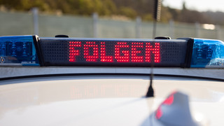 A49 bei Kassel: 22-Jähriger rast mit 200 km/h durch eine Baustelle