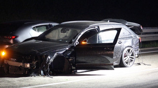 Unfall auf A5 bei Alsfeld: Audi-Fahrer schwebt in Lebensgefahr