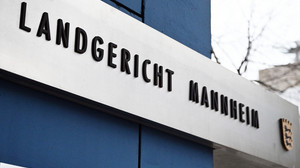 Mannheim: Prozess gegen mutmaßlich falsche Handwerker gestartet