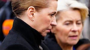 Selenskyj und EU-Spitzen gedenken Kriegstoten: Ukraine markiert vier Jahre Invasion