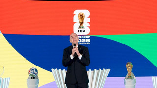 Heftige Kritik: FIFA-Präsident flog zweieinhalbmal um die Erde