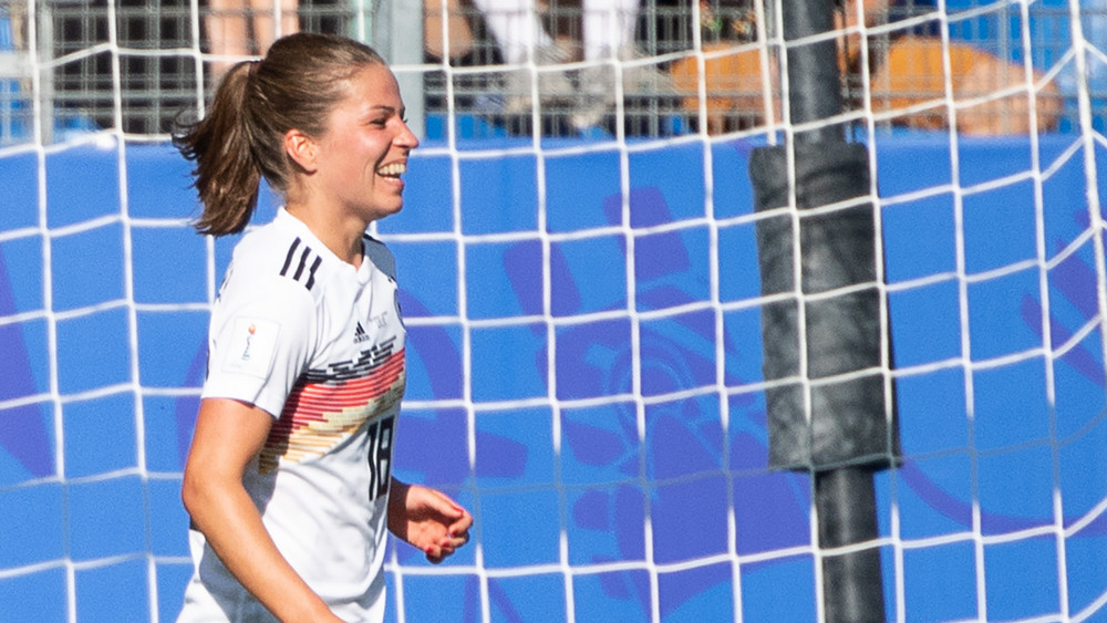 Mittelfeldspielerin Melanie Leupolz kehrt nach ihrer Babypause ins DFB-Team zurück