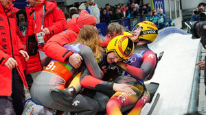 Nächstes Olympiagold: Deutsche Rodler-Staffel gewinnt historische Medaille