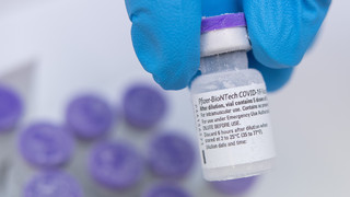 Trotz Rückgangs zum Vorjahr: Biontech fährt Milliardengewinn ein
