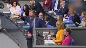 Umfrage: Jeder Zweite glaubt an vorzeitiges Regierungsende