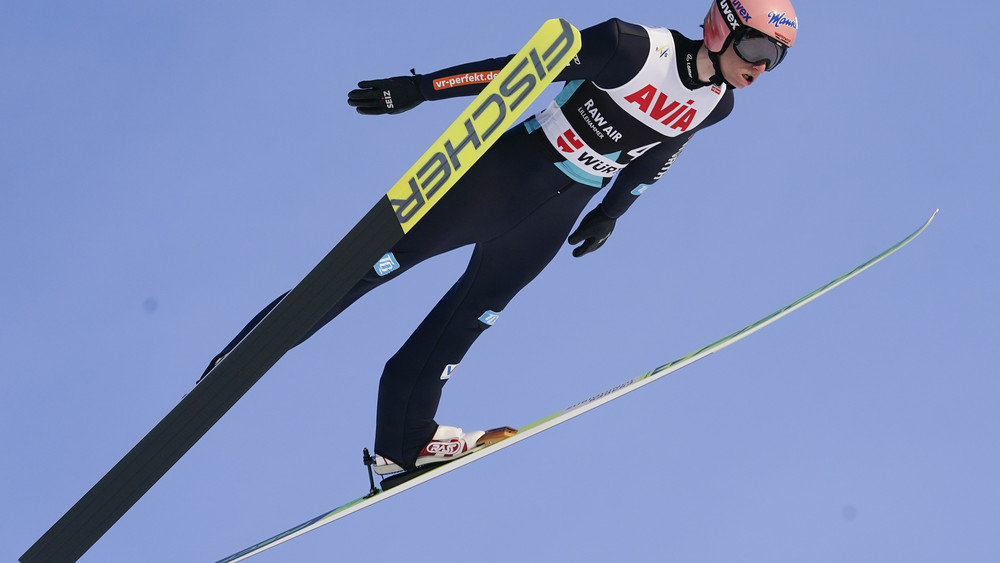 Skispringer Karl Geiger wurde in Lahti Dritter (Archivbild).