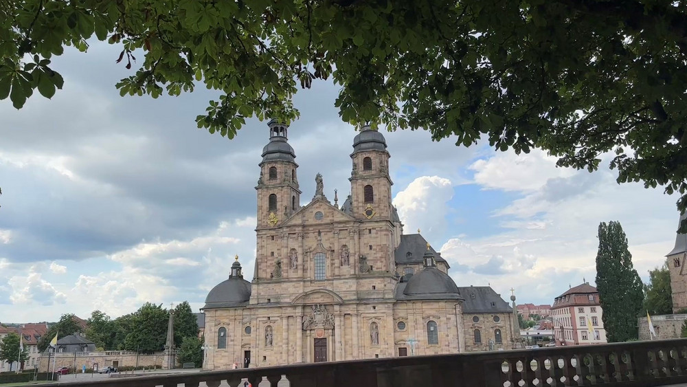 Mit Blick auf den Dom: In Fulda startet wieder das Genussfestival. 