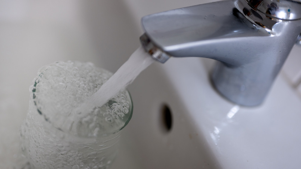 Die Hünfelder sollen sparsam mit dem Wasser umgehen. Darum bittet die Stadt.