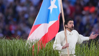 Halbzeitshow beim Super Bowl: Bad Bunny verärgert Donald Trump