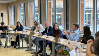 Smartphone-Schutzzonen: Hessen will einheitliche Regeln für Schulen