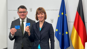 Bezahlkarten für Geflüchtete - Widerstand in Wiesbaden