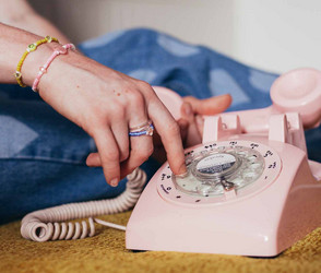 90er Stars raten: Erkennst du diese Promis an der Stimme?