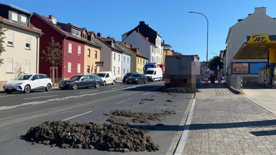 Klärschlamm auf Leipziger Straße in Fulda verteilt