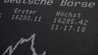 Dax beendet Woche mit Rekord