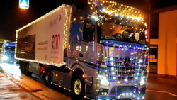 Lkw-Nikolaus-Konvoi rollt durch Marburg-Biedenkopf