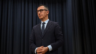 Social Media ab 16: Özdemir fordert Altersgrenze für TikTok & Co