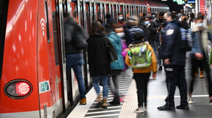 S-Bahn-Störung auf S8 zwischen Frankfurt und Wiesbaden beendet