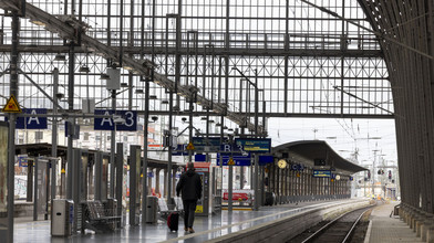 Frankfurter Bahnhof wird großflächig gereinigt