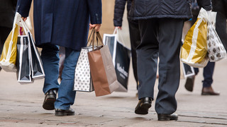 Weihnachtsshopping: Spielzeuge und Kosmetik auch dieses Jahr im Trend