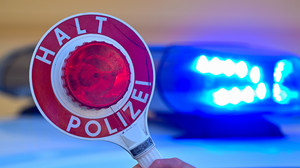 Mann fährt auf Kinder zu: Polizei stoppt in Ketsch einen Mercedes AMG