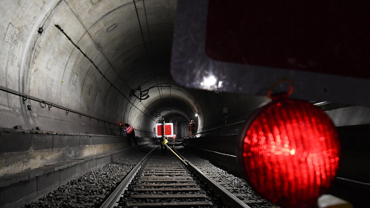 Warnstreik bei Bus und Bahn in Hessen am Montag