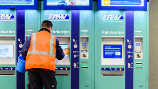 9-Euro-Ticket: Verkauf wohl auch am RMV-Automaten