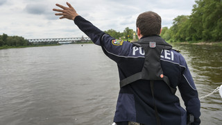 Alkohol- und Drogentests am Rhein - Sportbootfahrer kontrolliert