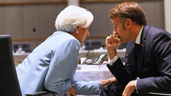 Christine Lagarde erwägt frühen Abschied von der EZB für Rolle bei Frankreich-Wahl