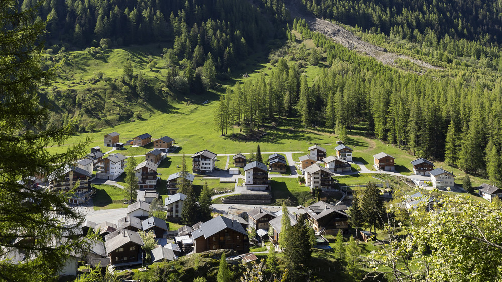 Der Teil des Dorfes Blatten im Lötschental, Wallis, Schweiz, der bereits am Samstagabend 17. Mai 2025 evakuiert wurde. 