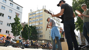 Platanen auf dem Merianplatz in Frankfurt vergiftet