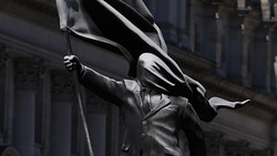Menschenmengen in Londons Zentrum nach Banksy-Bestätigung neuer Statue
