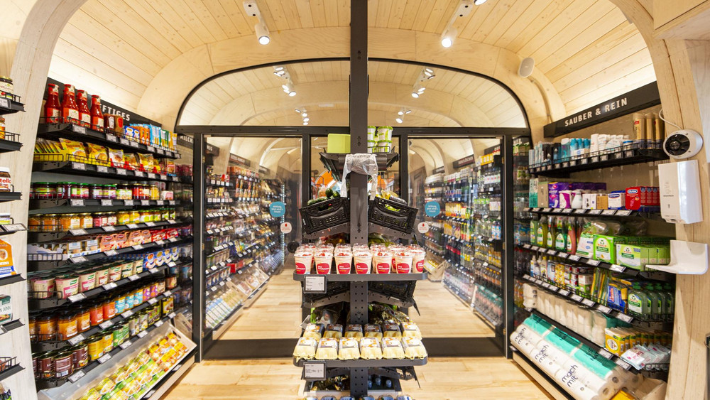 Einige hessische Bürgermeister setzen sich dafür ein, dass die Mini-Märkte "teo" der Supermarktkette Tegut durch eine Änderung des hessischen Ladenöffnungsgesetzes sonn- und feiertags wieder öffnen dürfen. 
