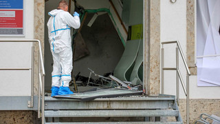 Großer Schaden: Unbekannte sprengen Geldautomat in Fladungen