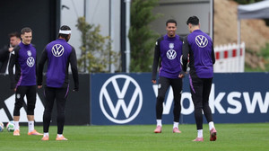 DFB-Siegerelf bereit für Nordirland - Atubolu angeschlagen