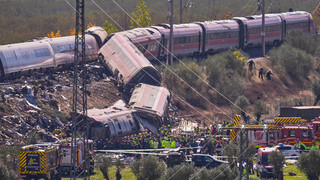 Mindestens 64 Tote bei Zugunglück in Spanien