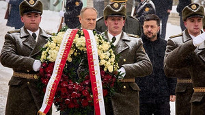 Kampfflugzeuge für die Ukraine: Tusk sendet in Kyjiw ein klares Signal